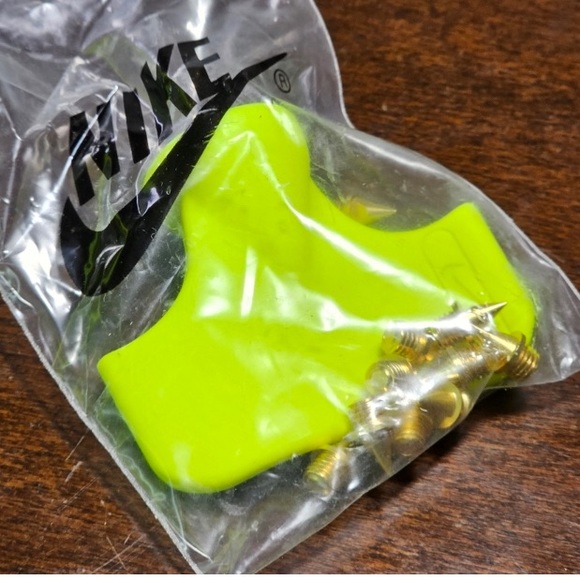 Nike ZoomX Dragonfly Volt Mint Track & Field Running Racing Spike DR9922-700 - Picture 4 of 6